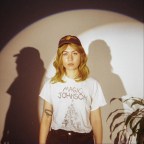 Floating Room “Freak Show”